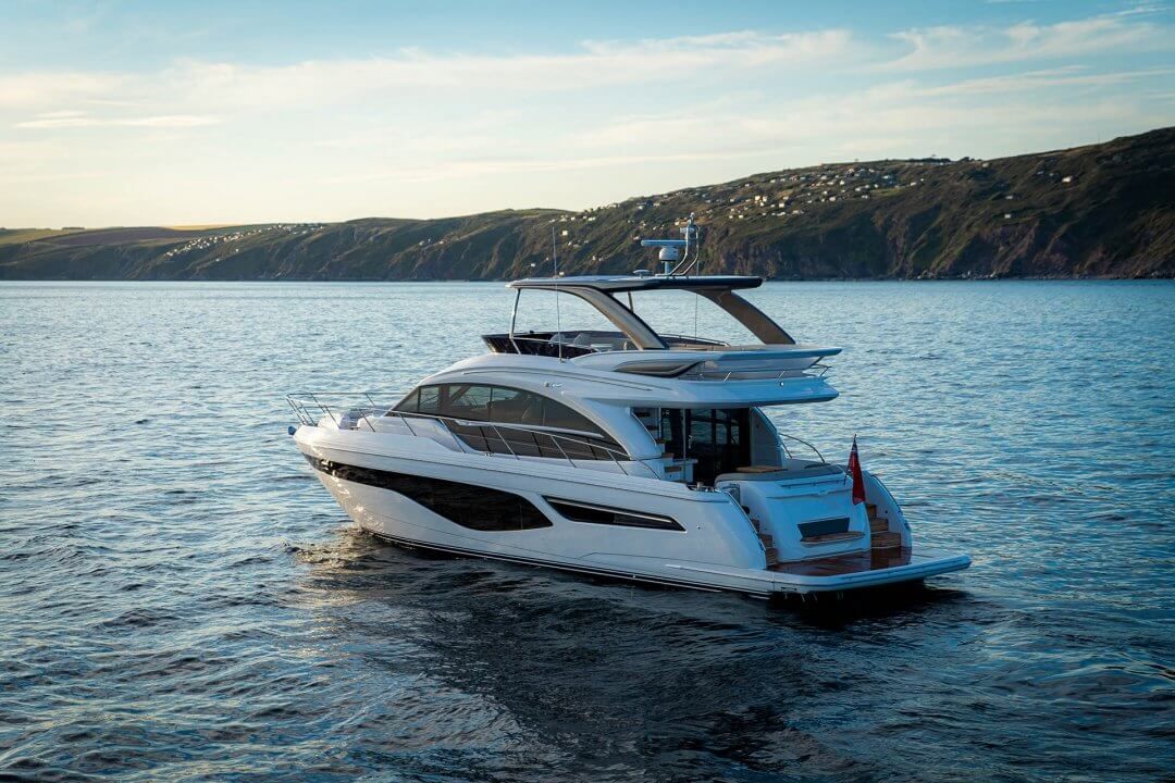 2020 Princess Yachts F62