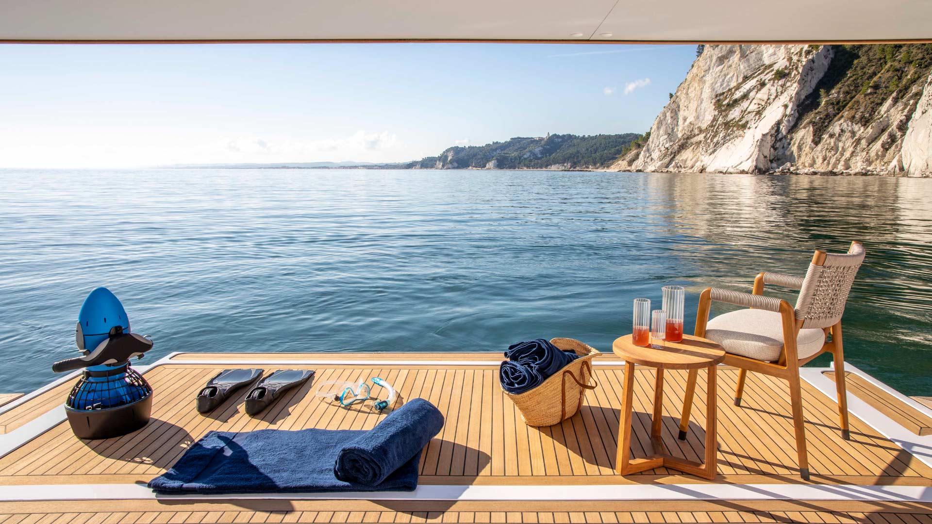 2020 Custom Line Navetta 30