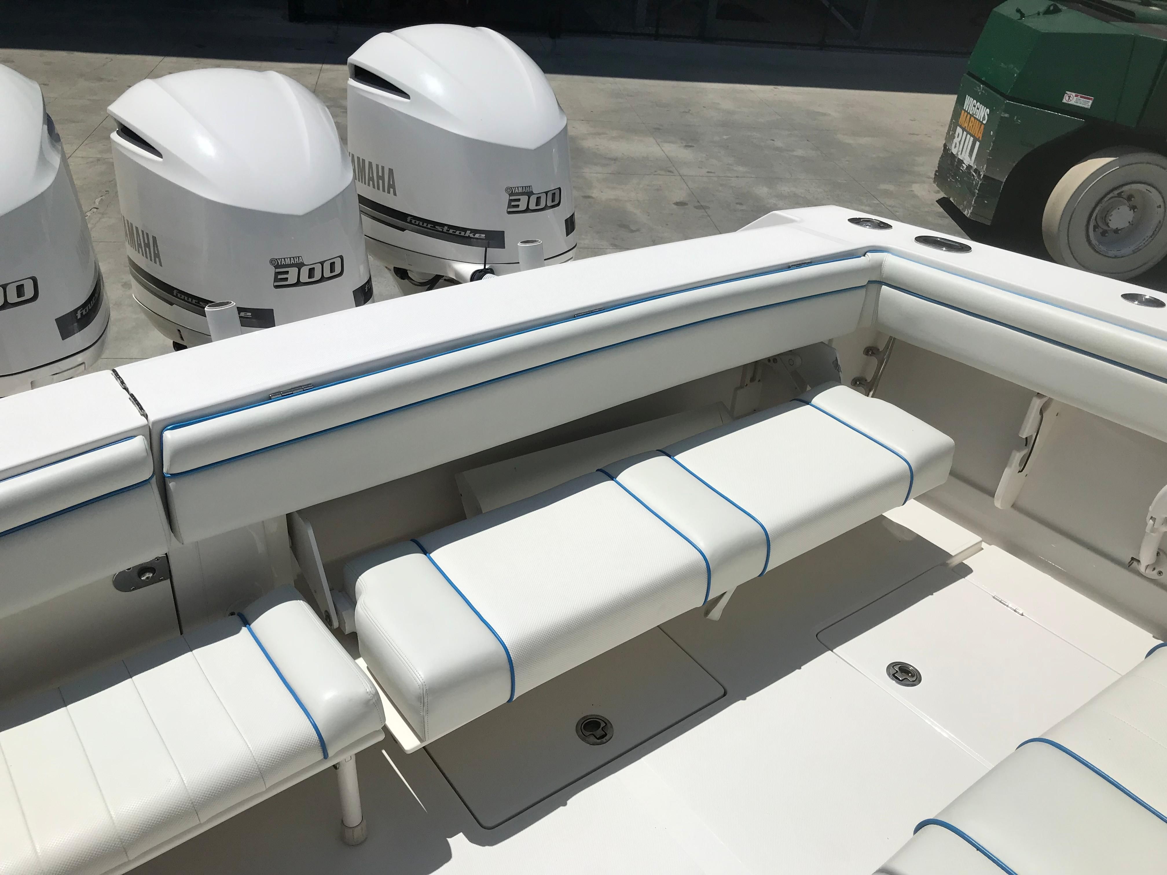 2012 Jupiter Marine 34 FS