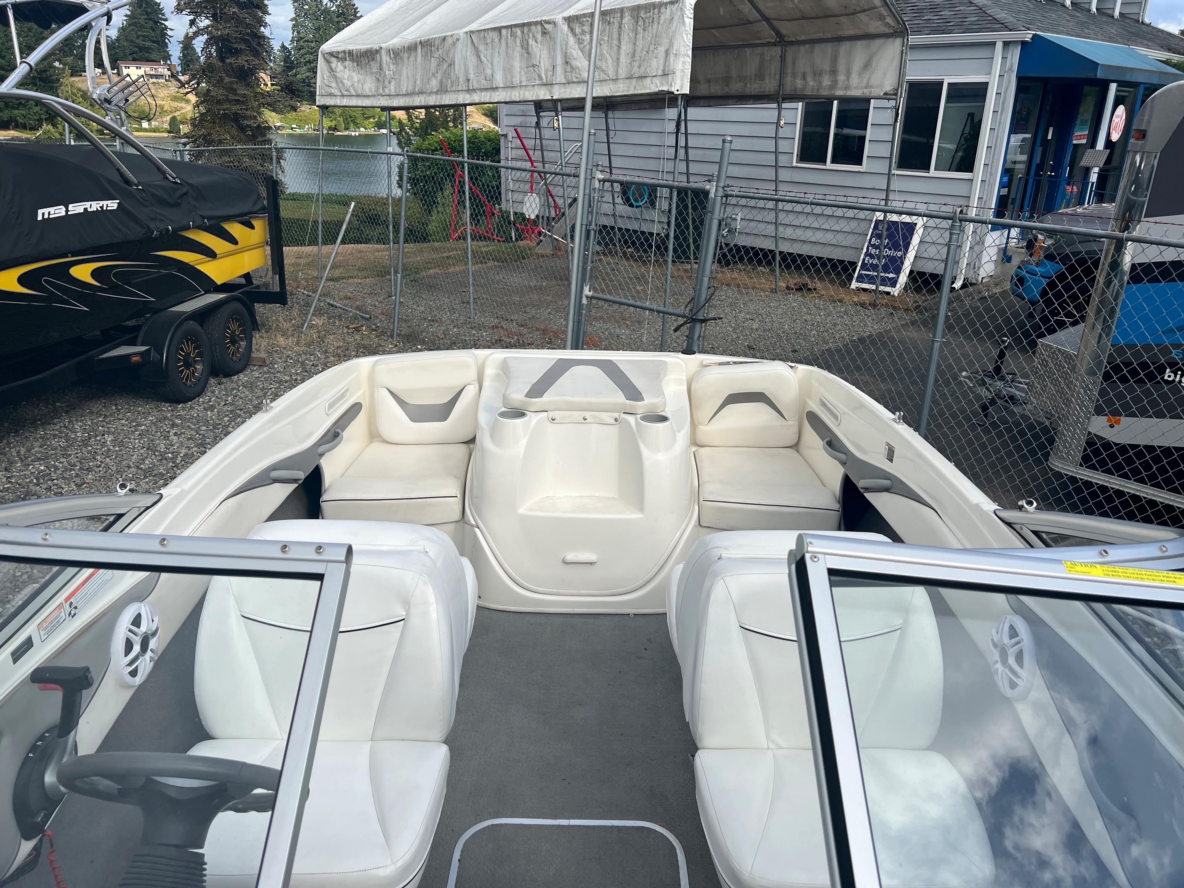 2008 Bayliner 185