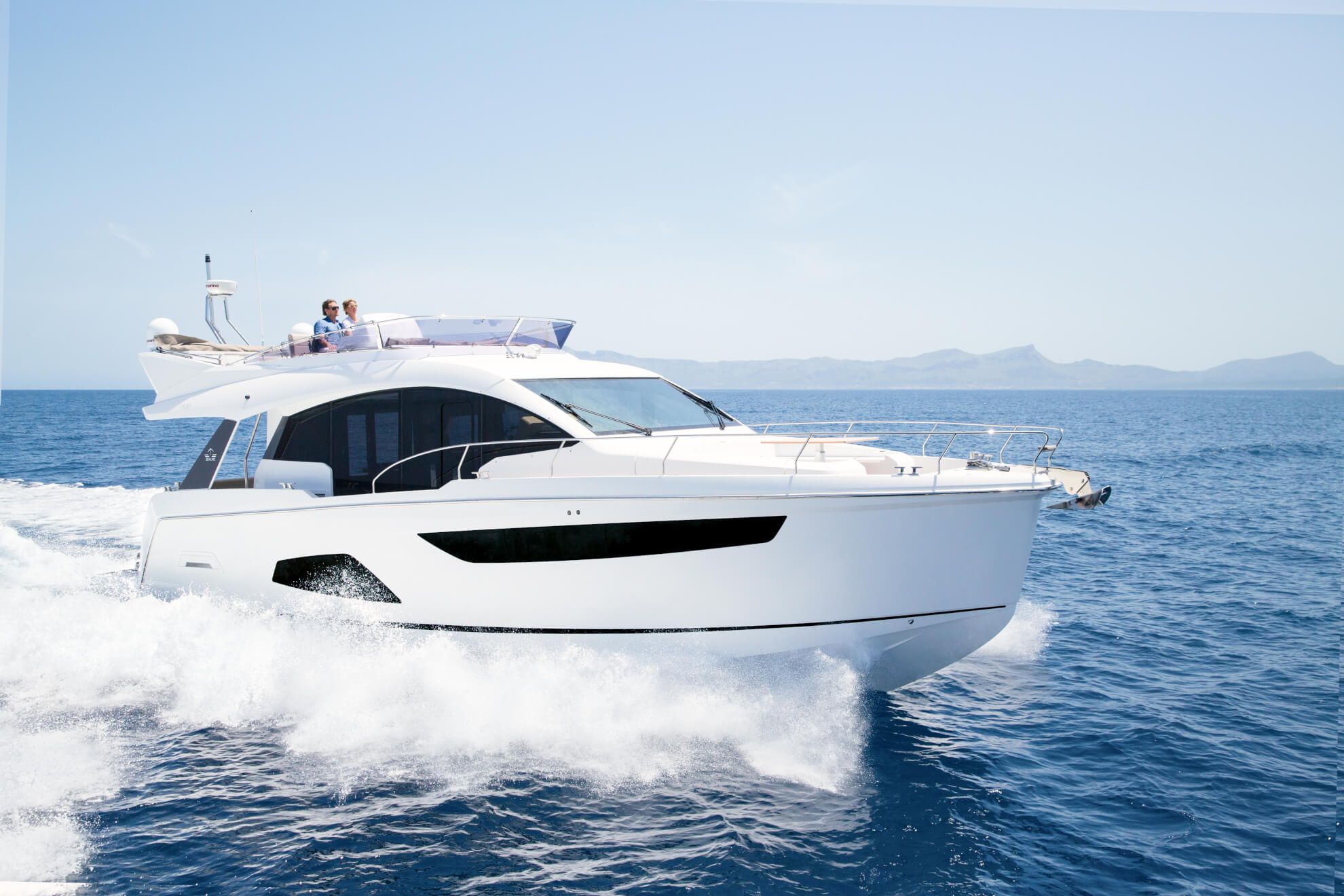 2016 Sealine F530