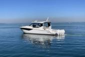 2022 Boston Whaler 405 Conquest