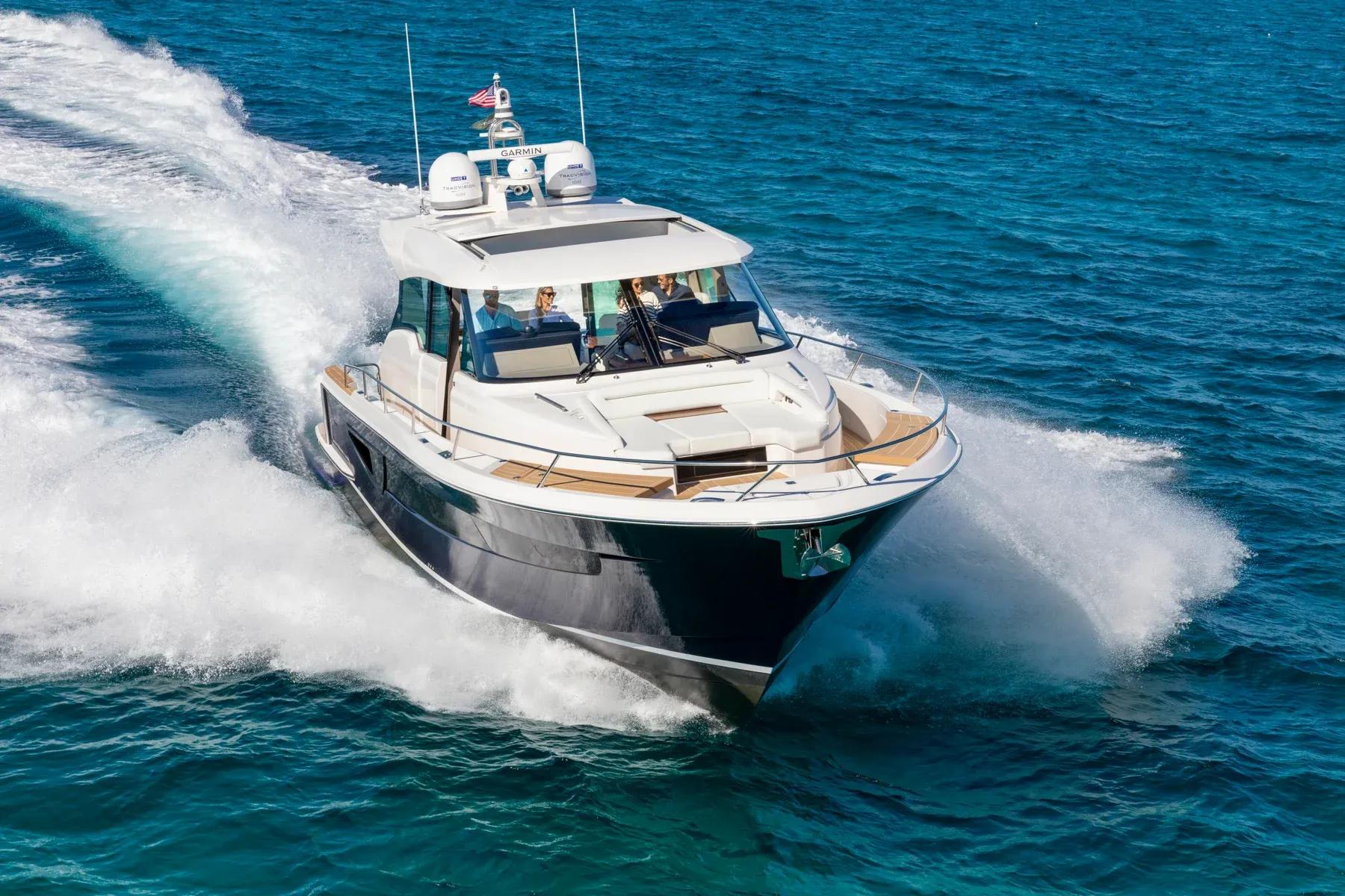 2023 Tiara Yachts EX 60