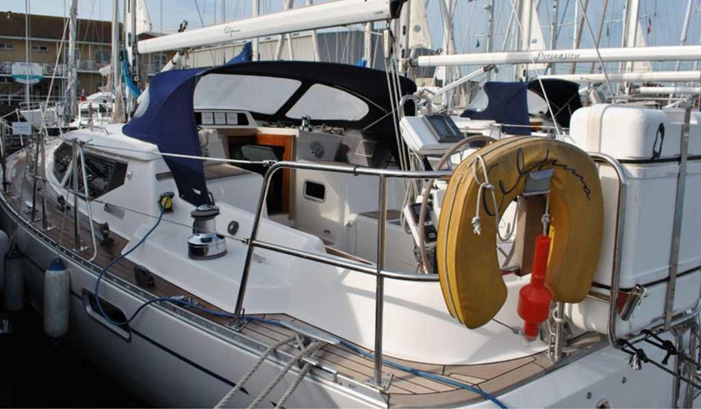 1996 Oyster Yachts 42