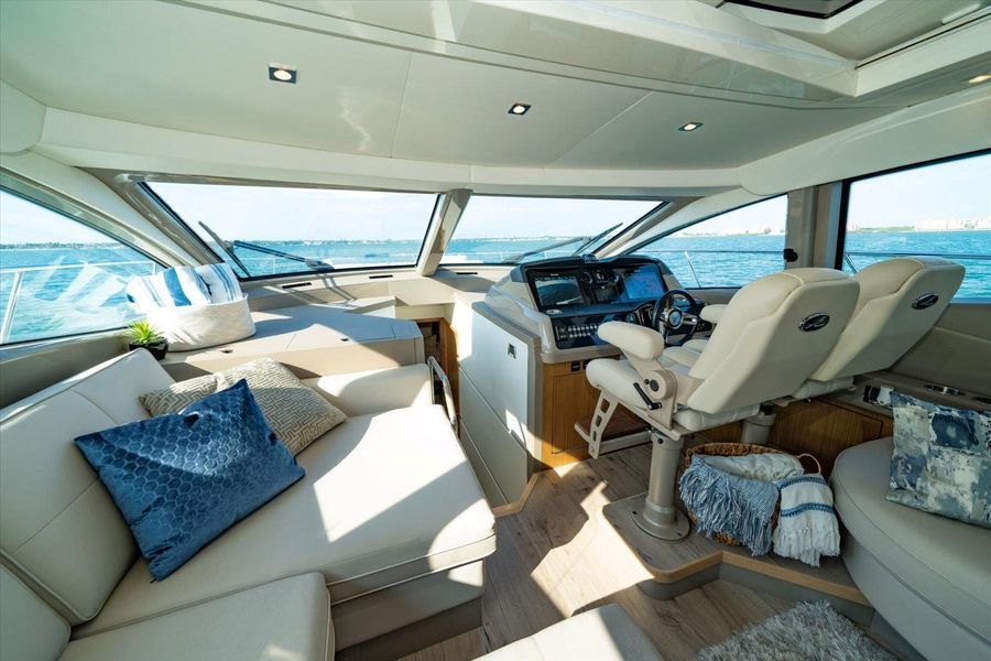 2018 Sea Ray Fly L550