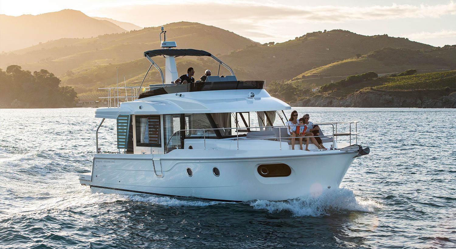 2021 Beneteau Swift Trawler 41 Fly