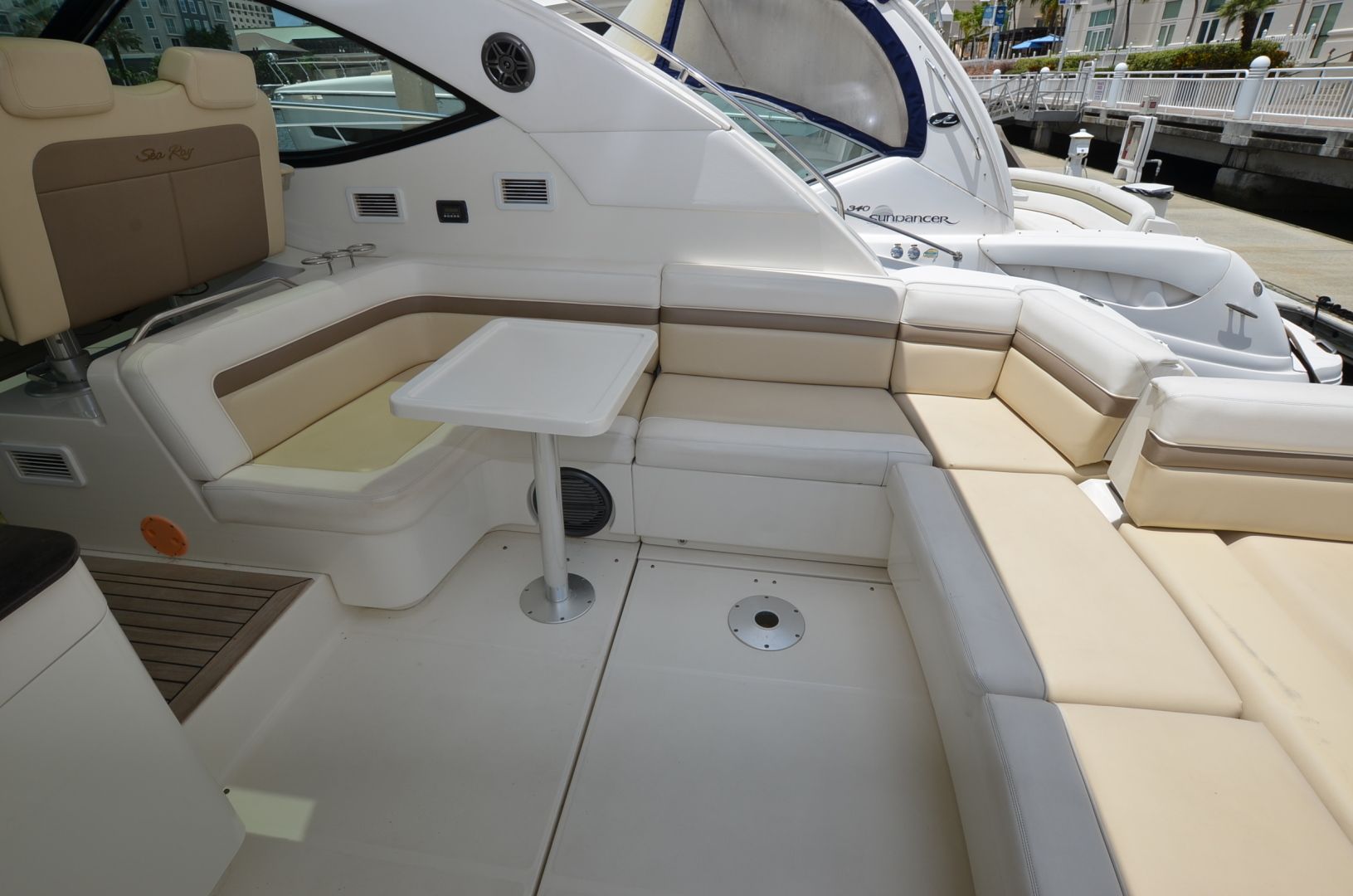 2013 Sea Ray Sundancer 470