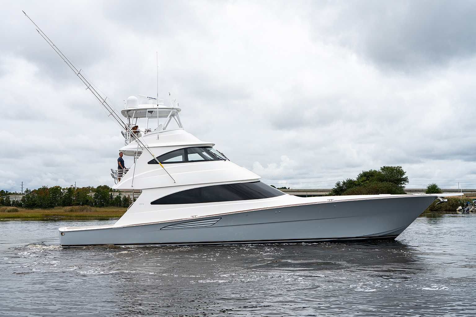 2023 Viking Yachts 72 Sky Bridge