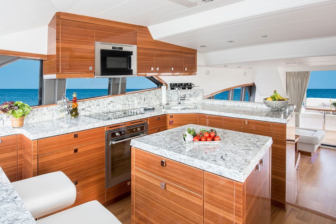 2017 Neptunus Yachts 625 Flybridge