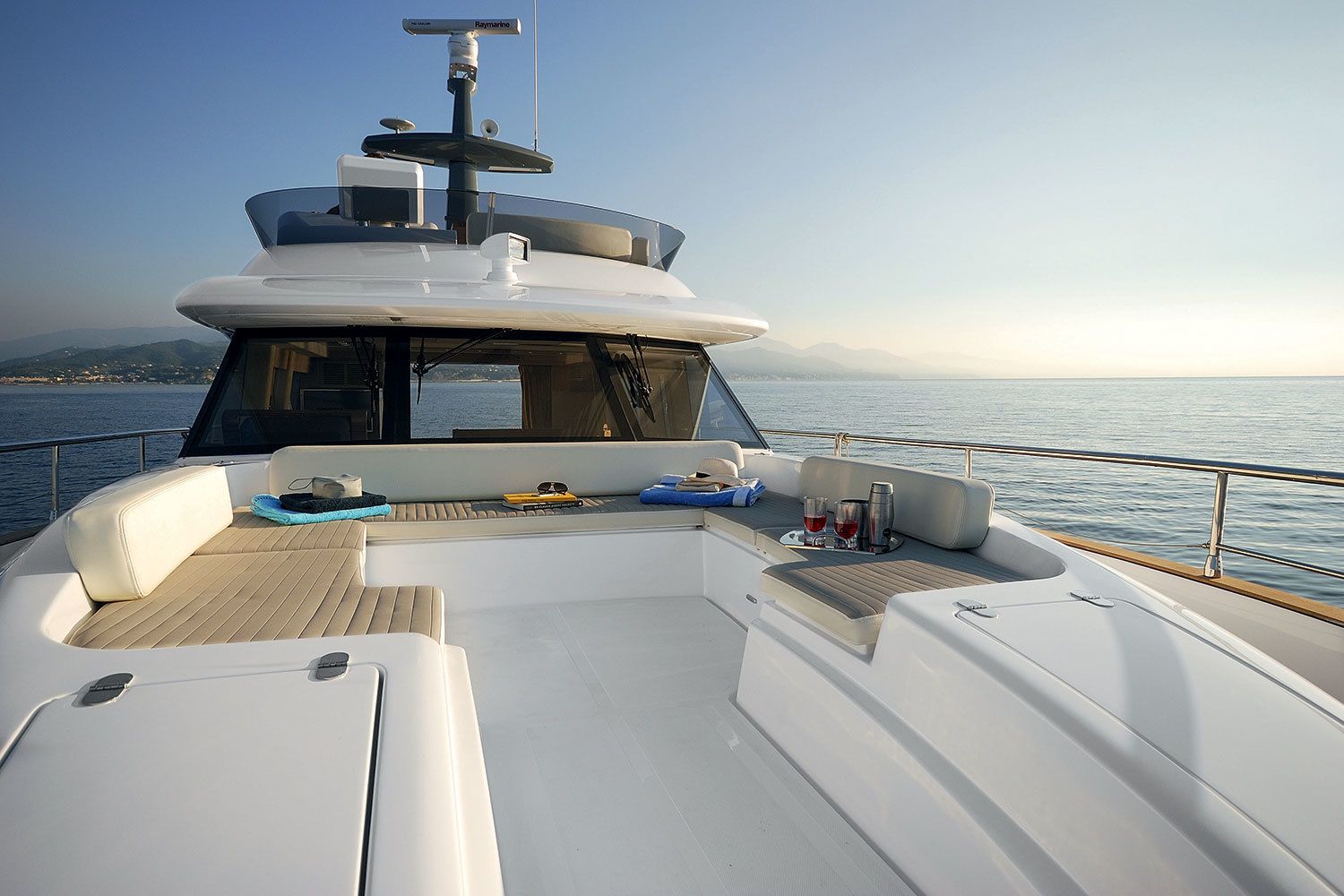 2013 Azimut Yachts Magellano 53