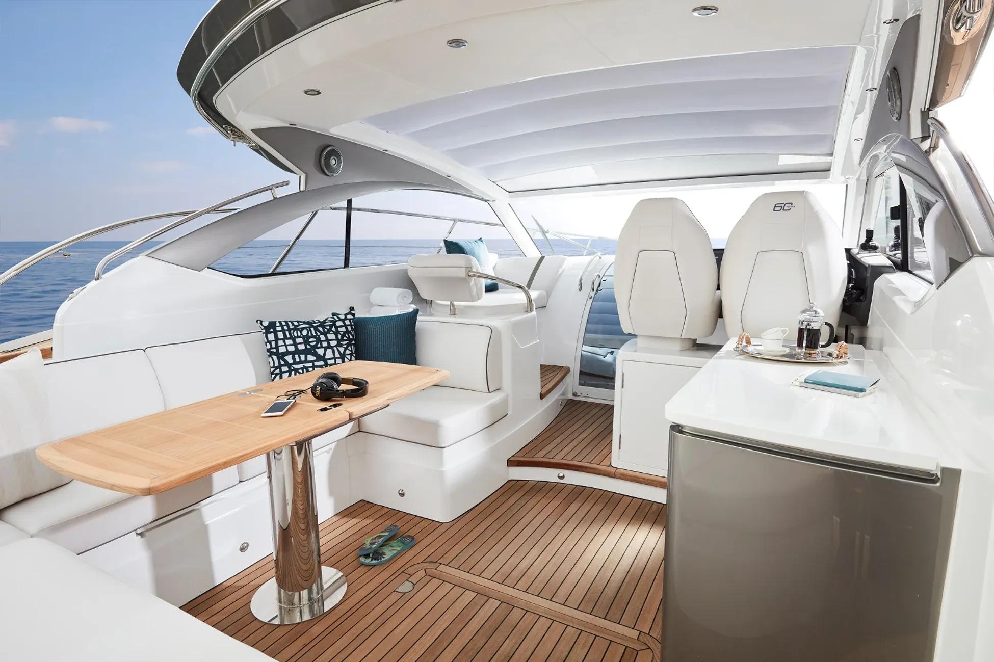 2017 Princess Yachts V40