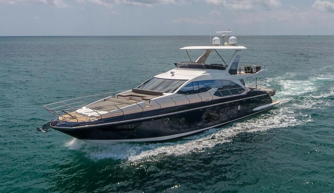 2016 Azimut Yachts 66 Fly