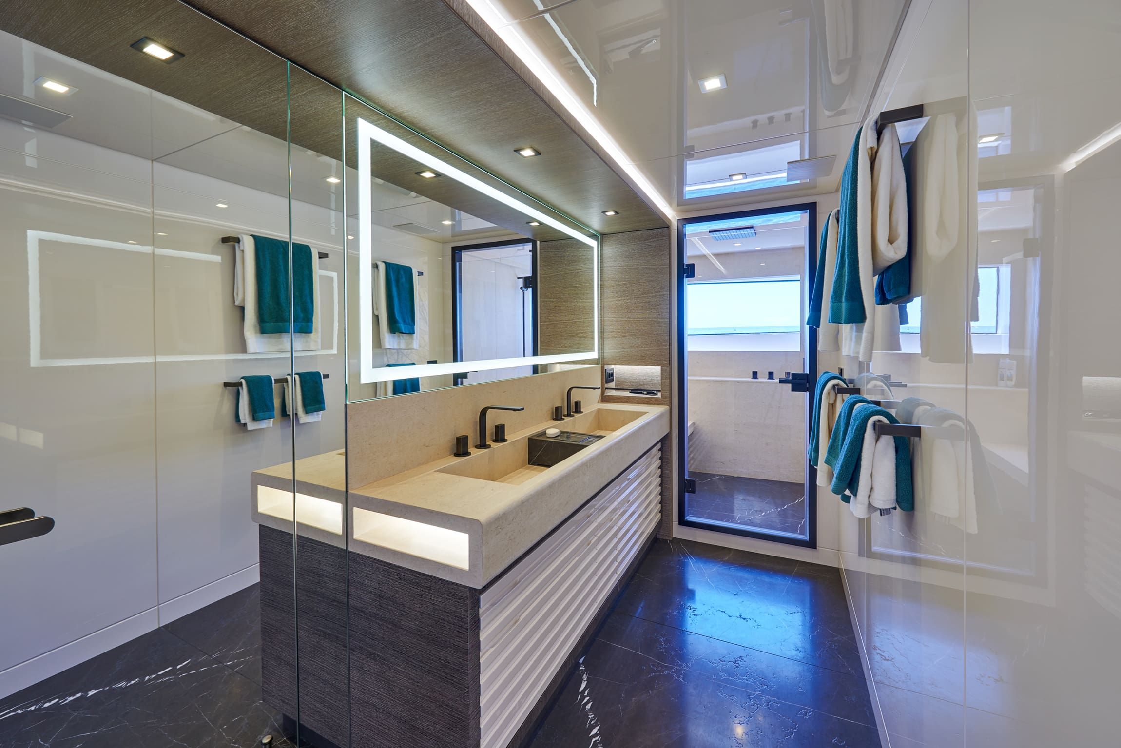 2020 Astondoa 110 Century