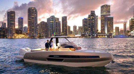 2023 Invictus Yacht GT370S