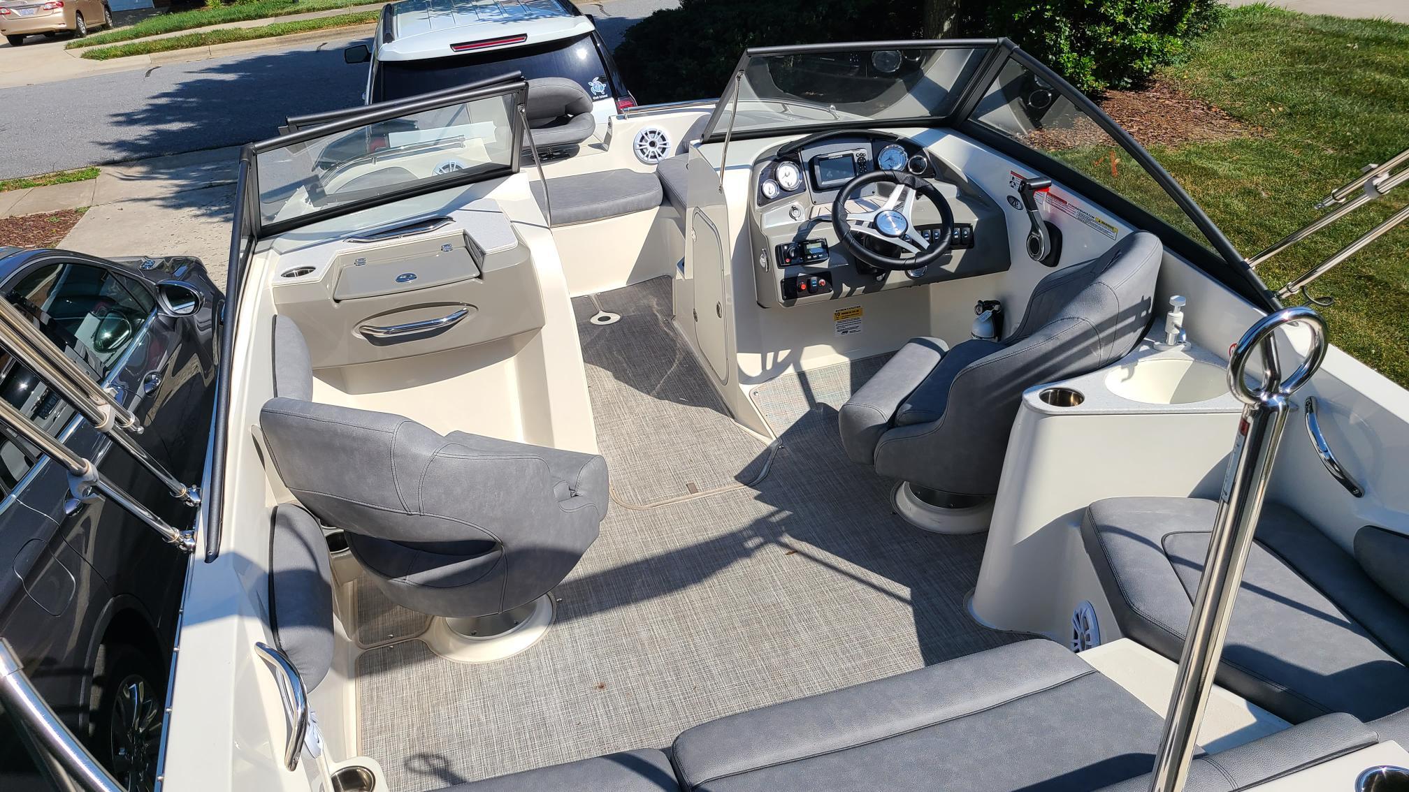 2021 Stingray Boats 201DS