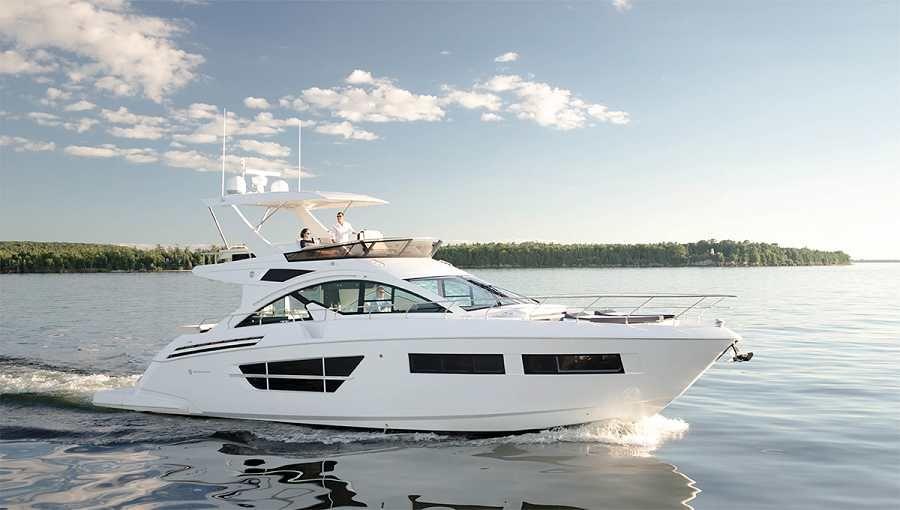 2022 Cruisers Yachts 60 Fly
