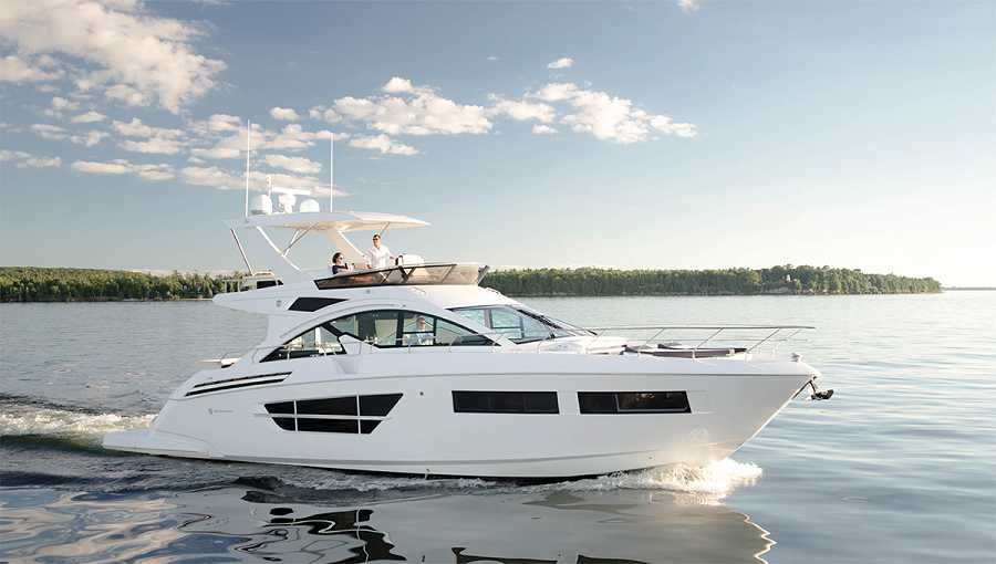 2022 Cruisers Yachts 60 Fly