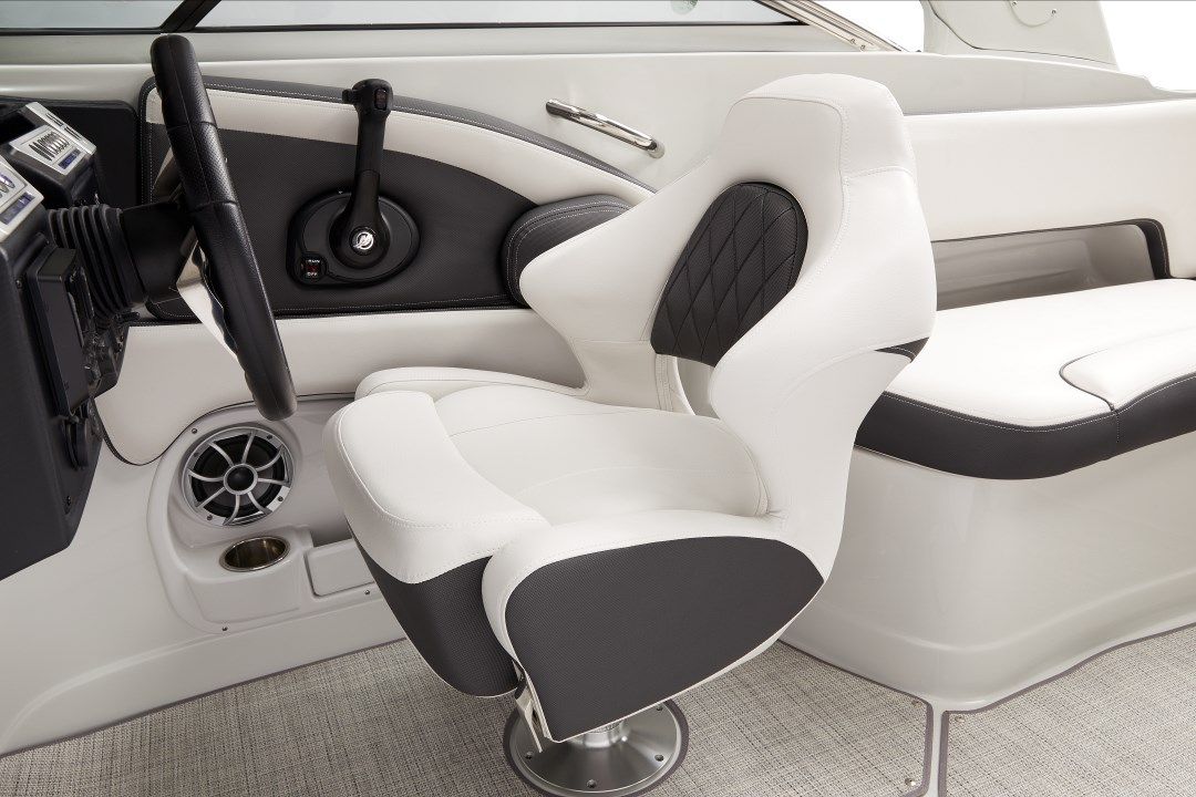2016 Crownline 270 SS