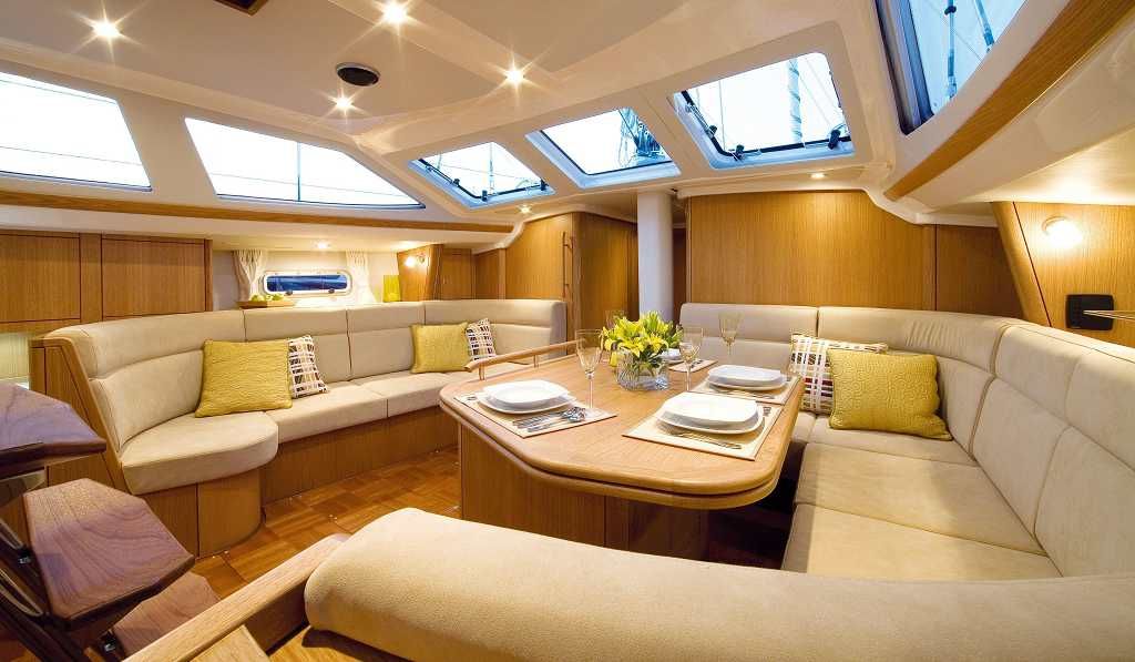 2013 Oyster Yachts 54