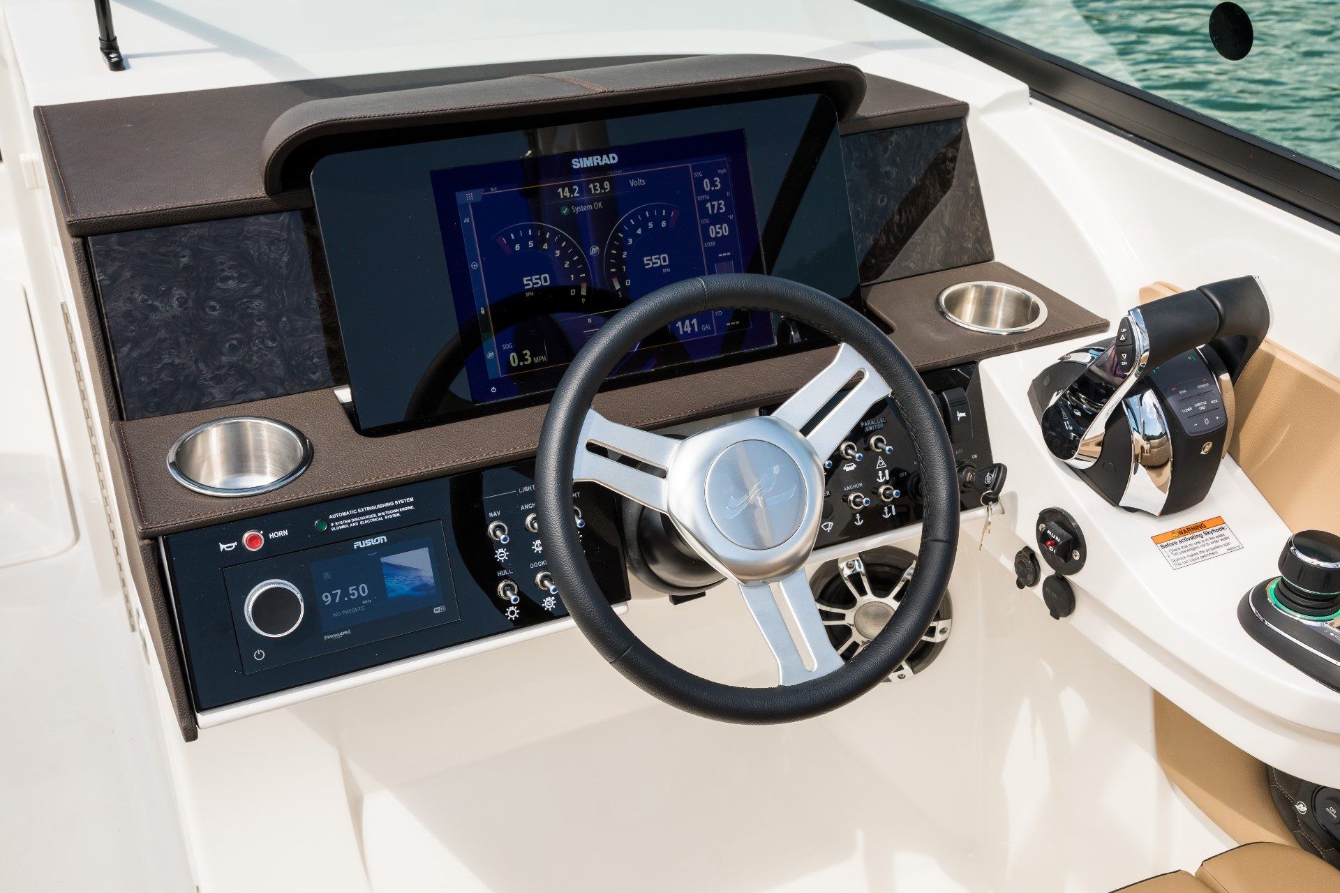 2022 Sea Ray SDX 290 Outboard