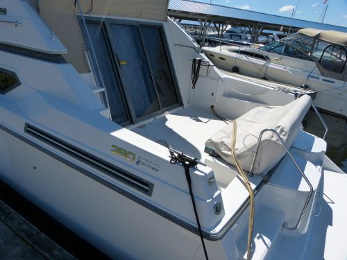 1994 Carver Yachts Santego