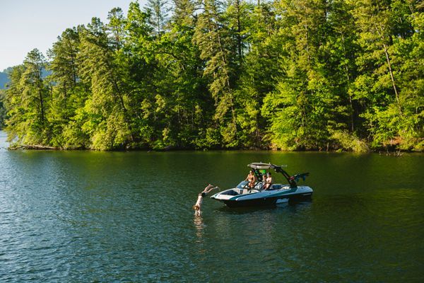 2021 Malibu Boats Wakesetter 21 MLX