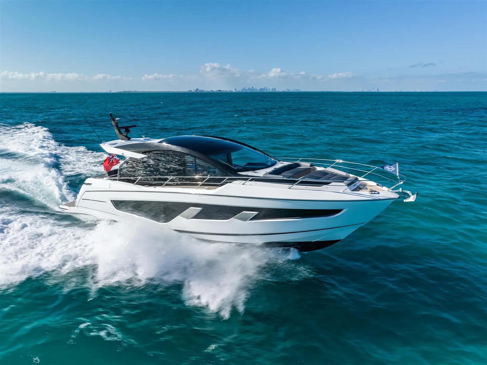 2024 Sunseeker Predator 65