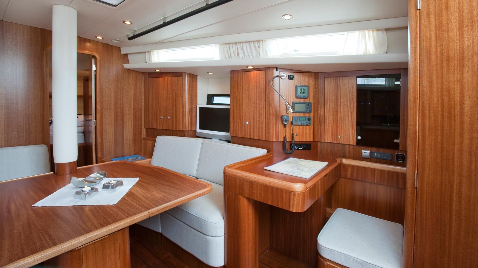 2009 Najad Yachts N410