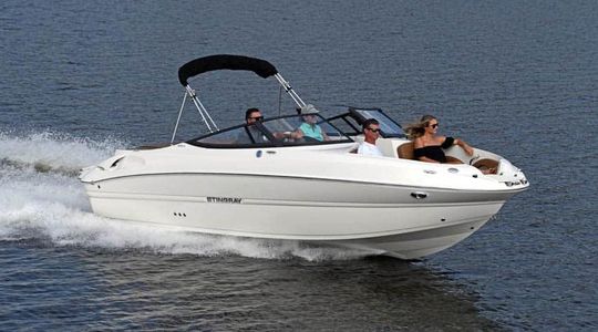 2022 Stingray Boats 215 Lr