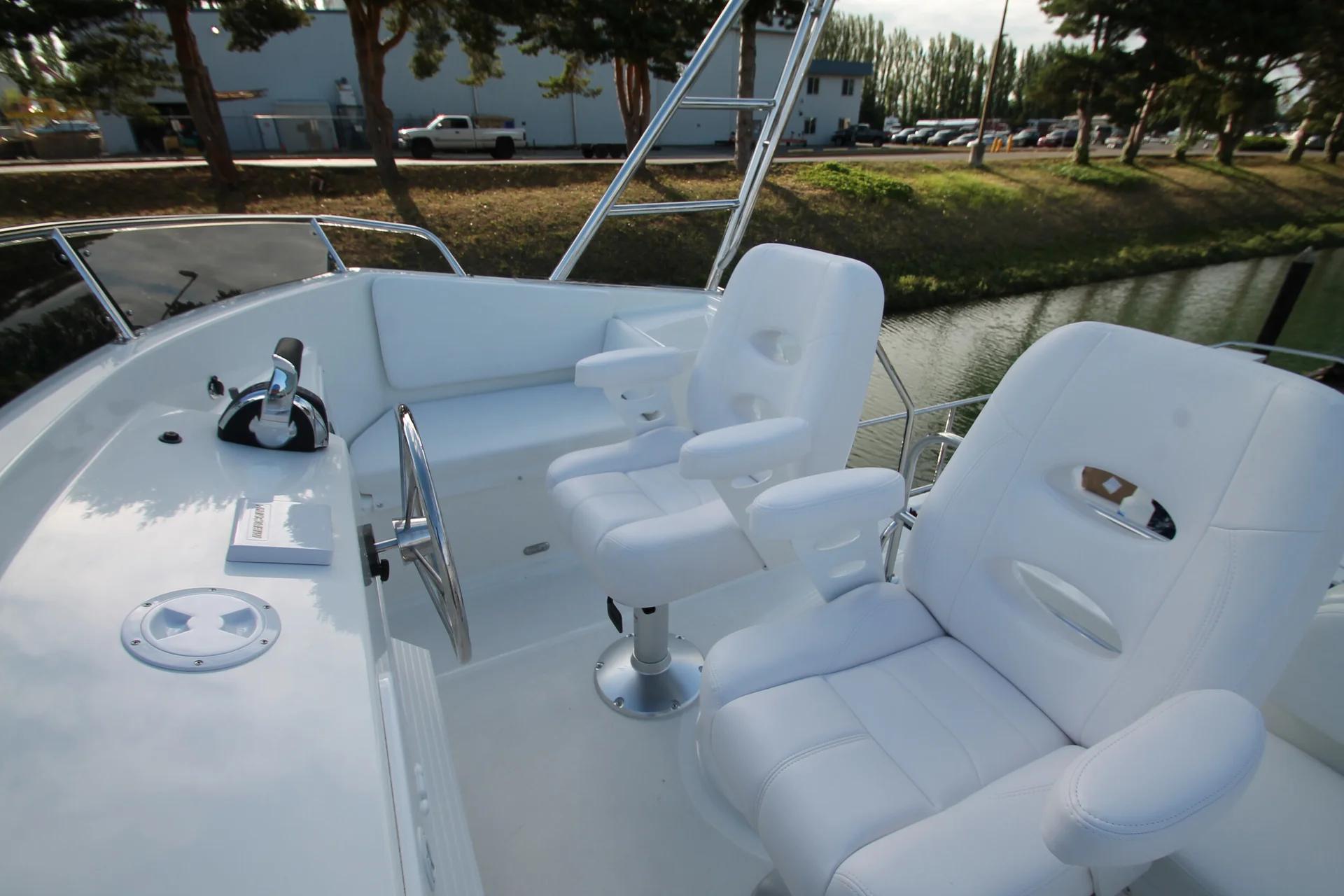 American Tug 435 upper deck helm seating