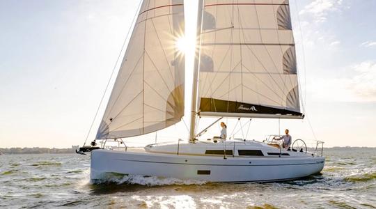 2018 Hanse Yachts 348