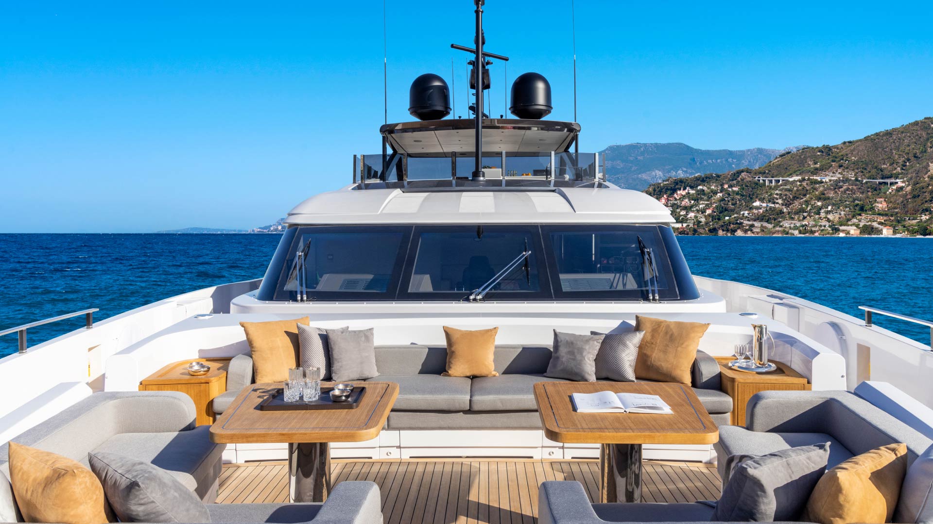 2022 Custom Line 140