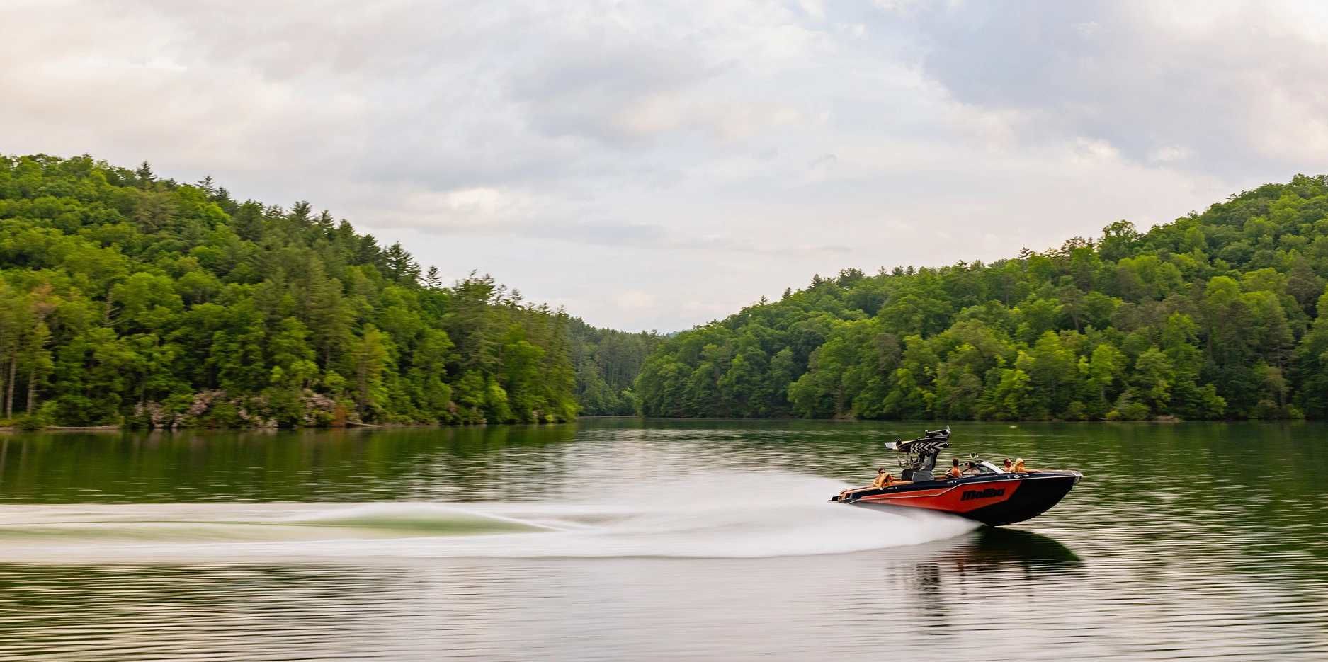 2024 Malibu Boats M242