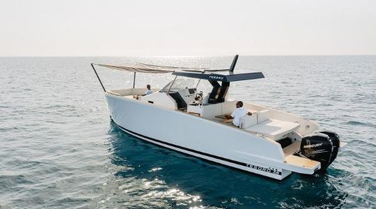 2022 Tesoro Yachts T38