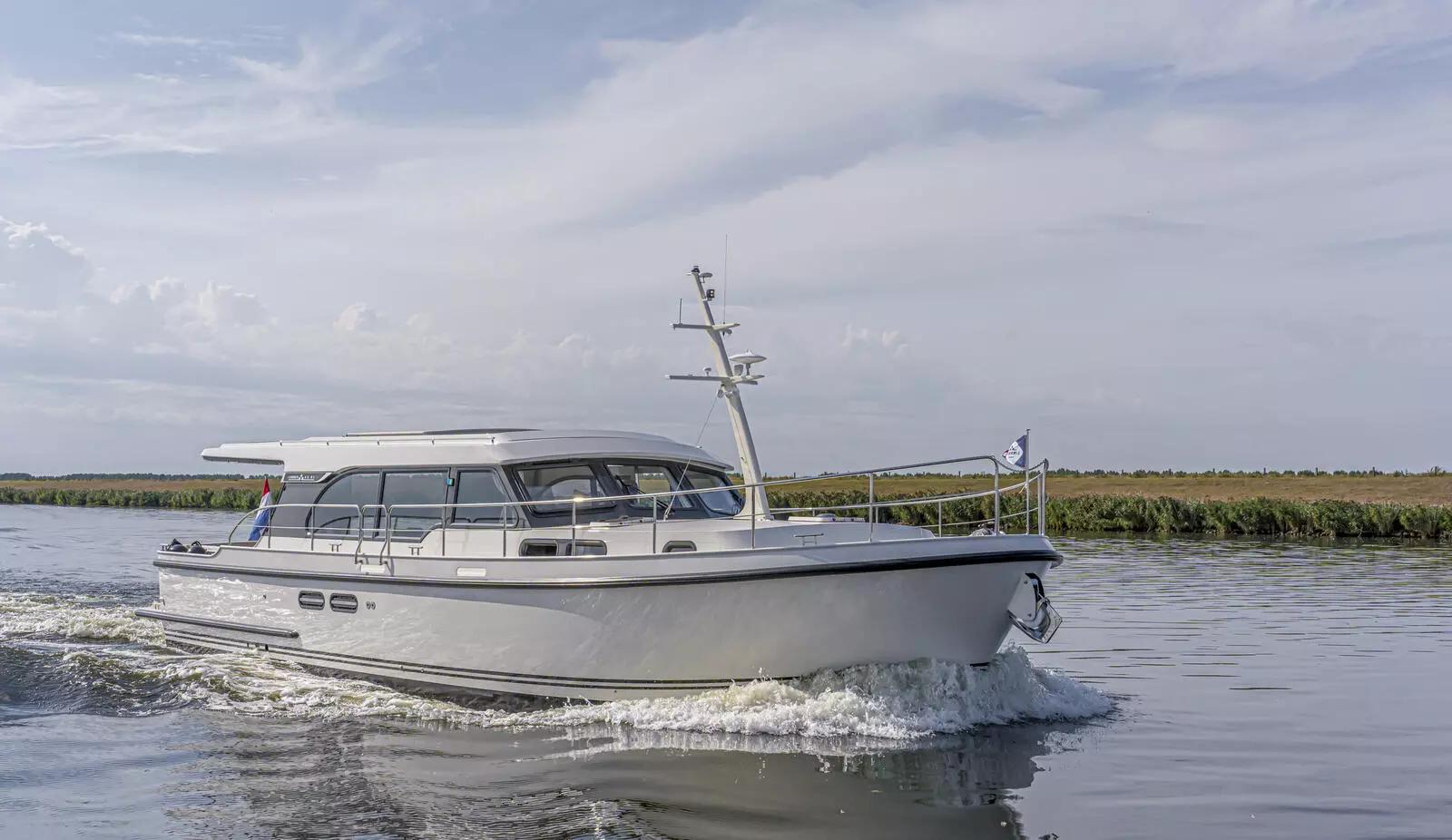 2022 Linssen Yachts 45 SL Sedan