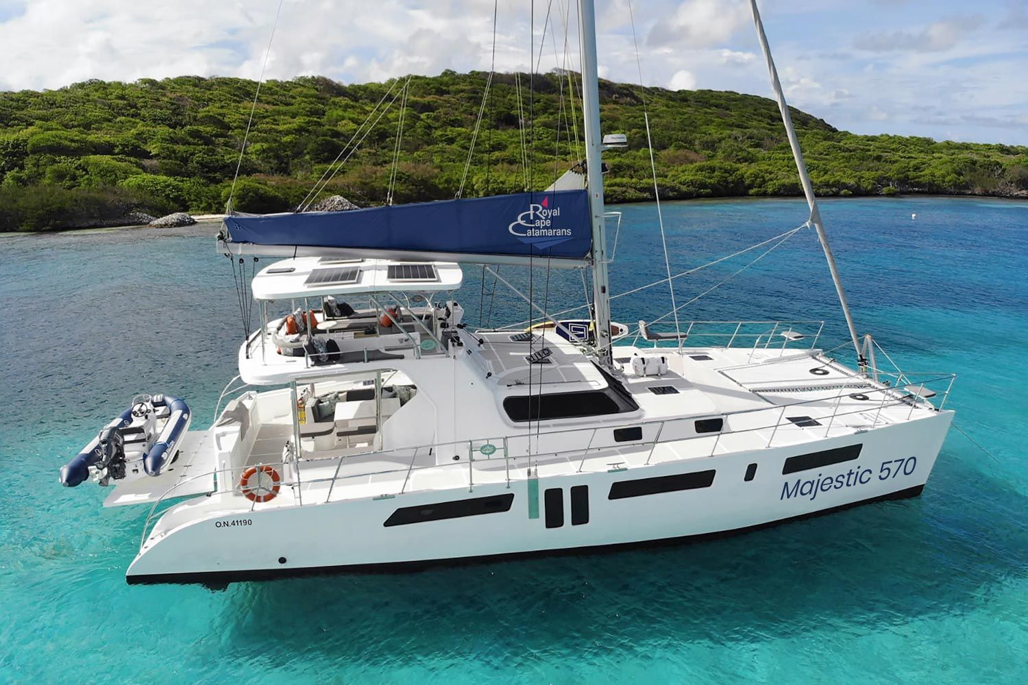 2021 Royal Cape Catamaran Majestic 570 Fly
