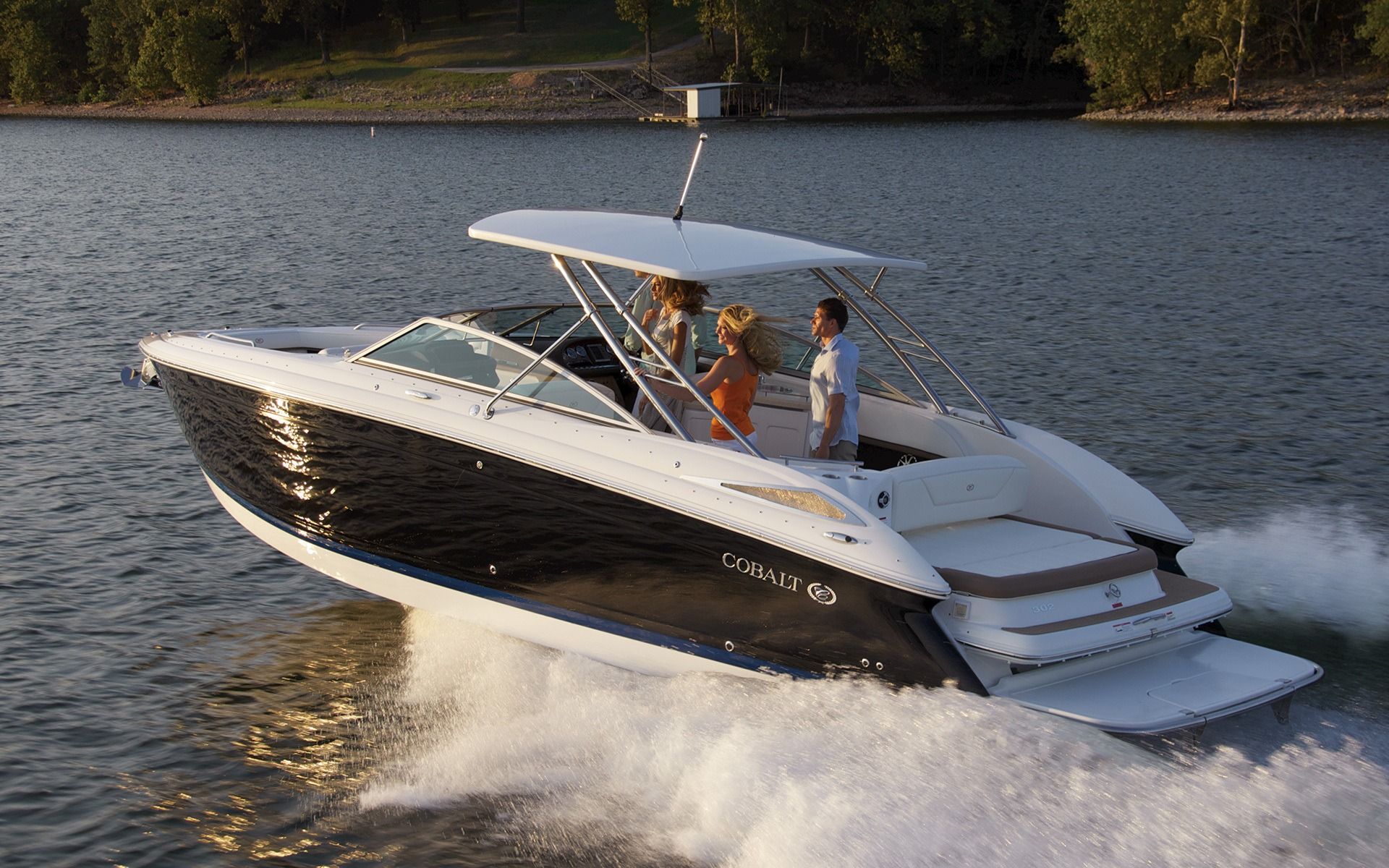 2016 Cobalt Boats 302