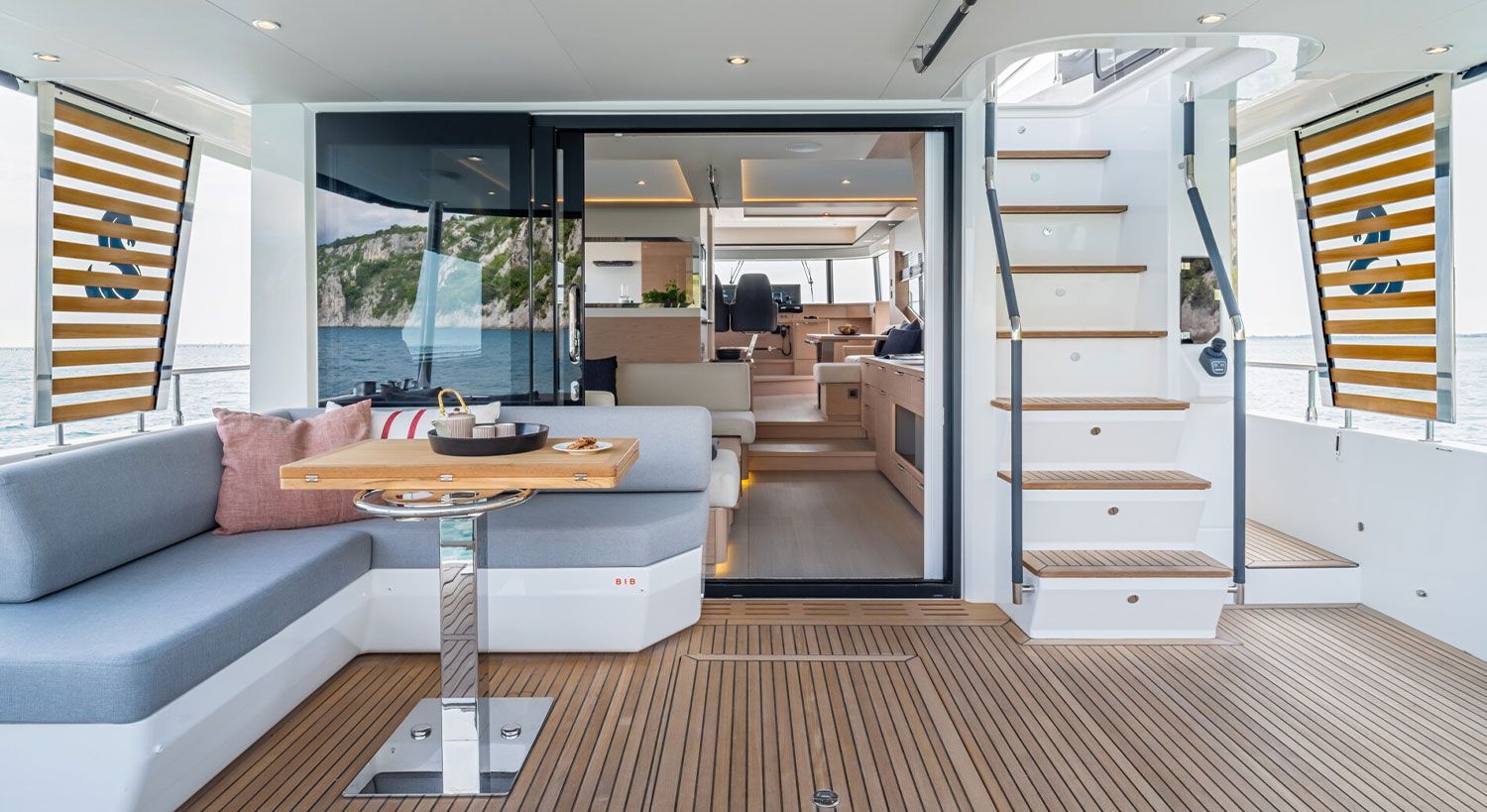 2022 Beneteau Grand Trawler 62