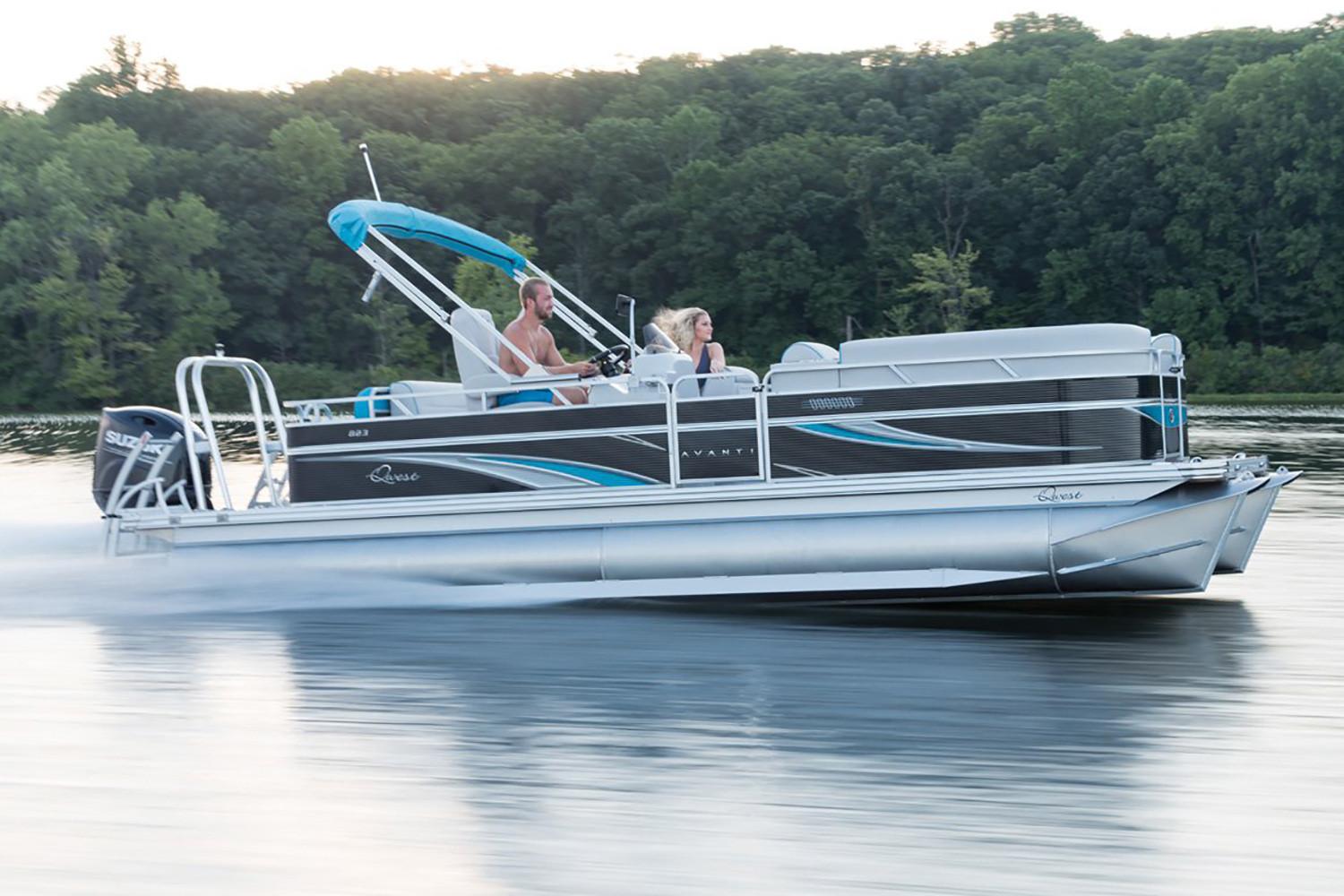 2019 Qwest Pontoons Avanti 823 Lanai DS Bar