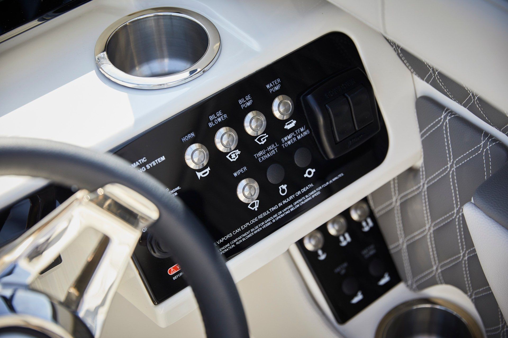 2022 Sea Ray SLX 250