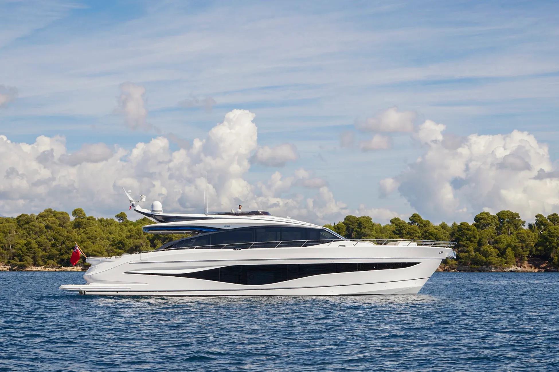 2023 Princess Yachts S80