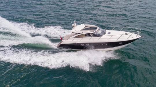 2009 Princess Yachts V45