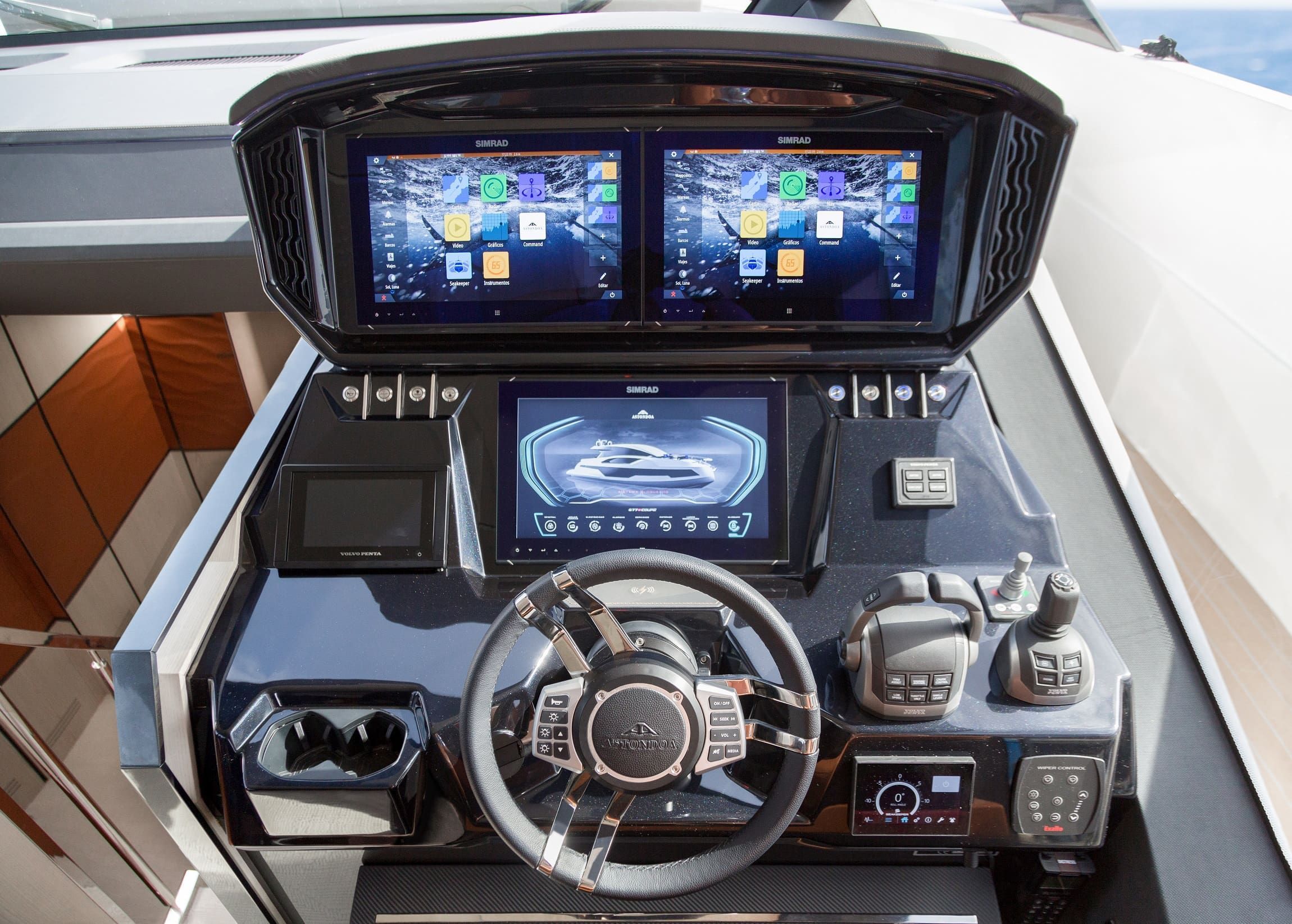 2021 Astondoa 677 Coupe