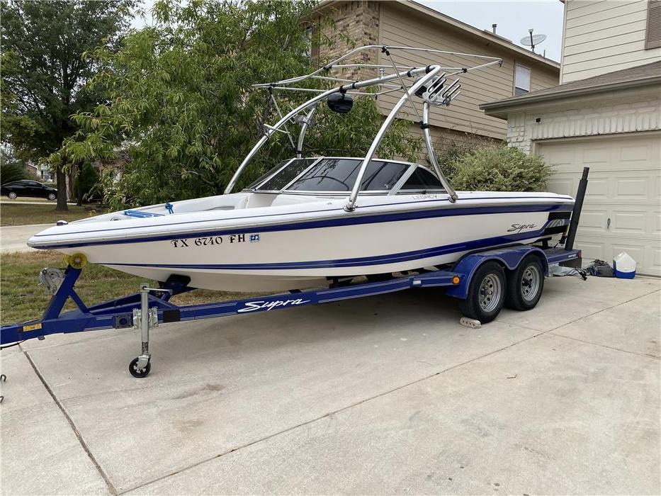 2001 Supra Boats Legacy