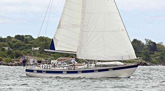 1982 Hallberg - Rassy 49