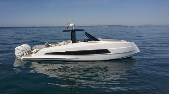 2024 Astondoa 377 Coupe Outboard