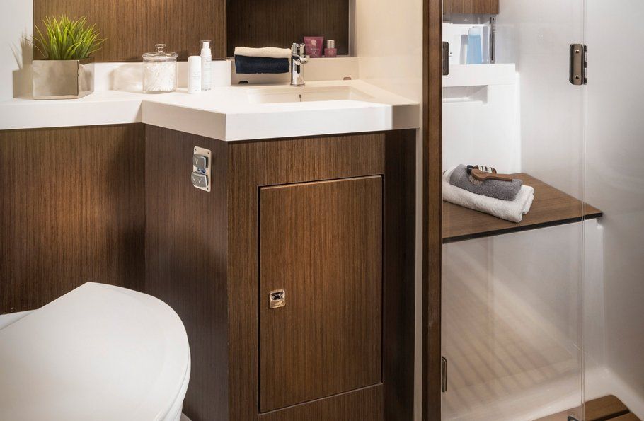 2017 Bavaria Yachts C57