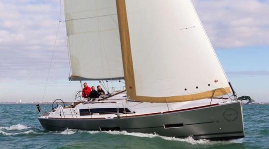 2014 Dufour Yachts 382 Grand Large