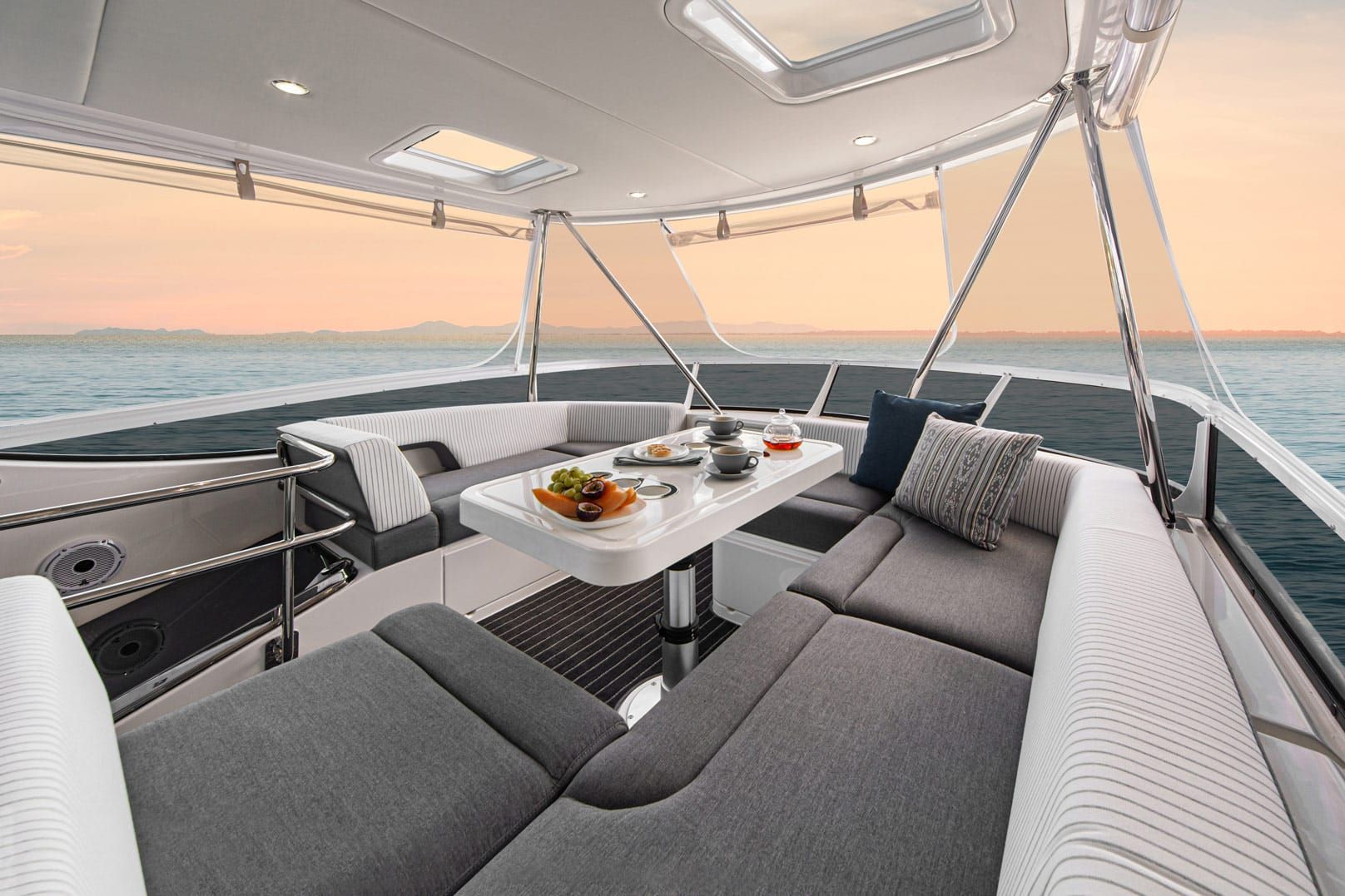 2022 Riviera 46 Sports Motor Yacht