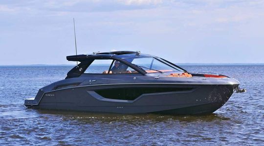 2022 Cruisers Yachts 42 GLS